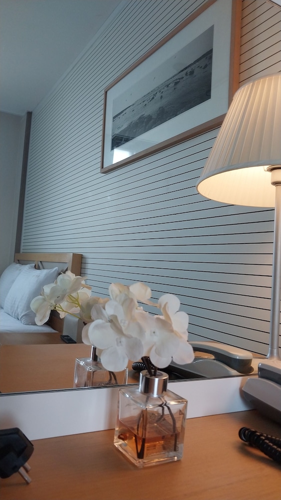 Golden Park Hotel 49/59