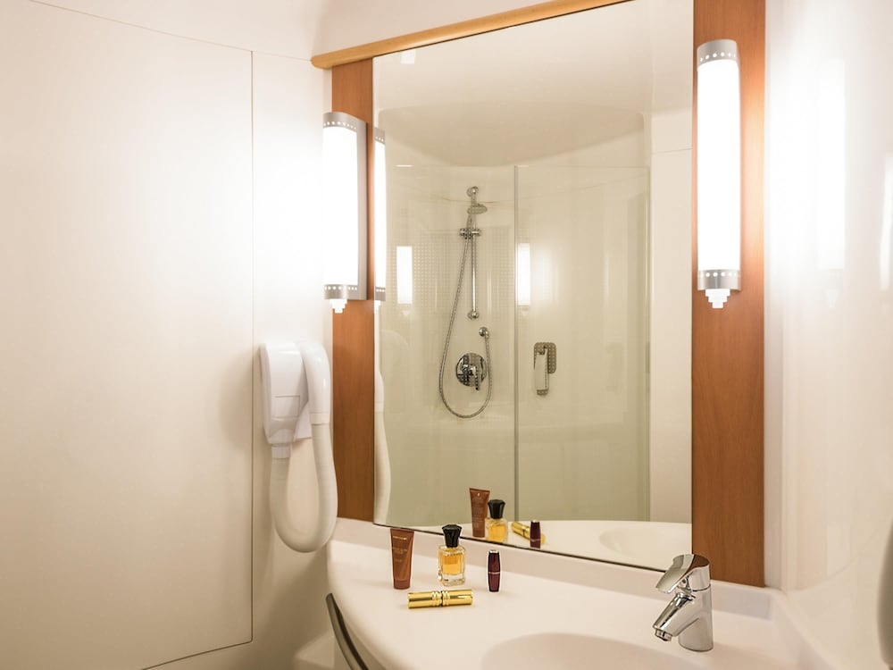 ibis Esch Belval 63/64