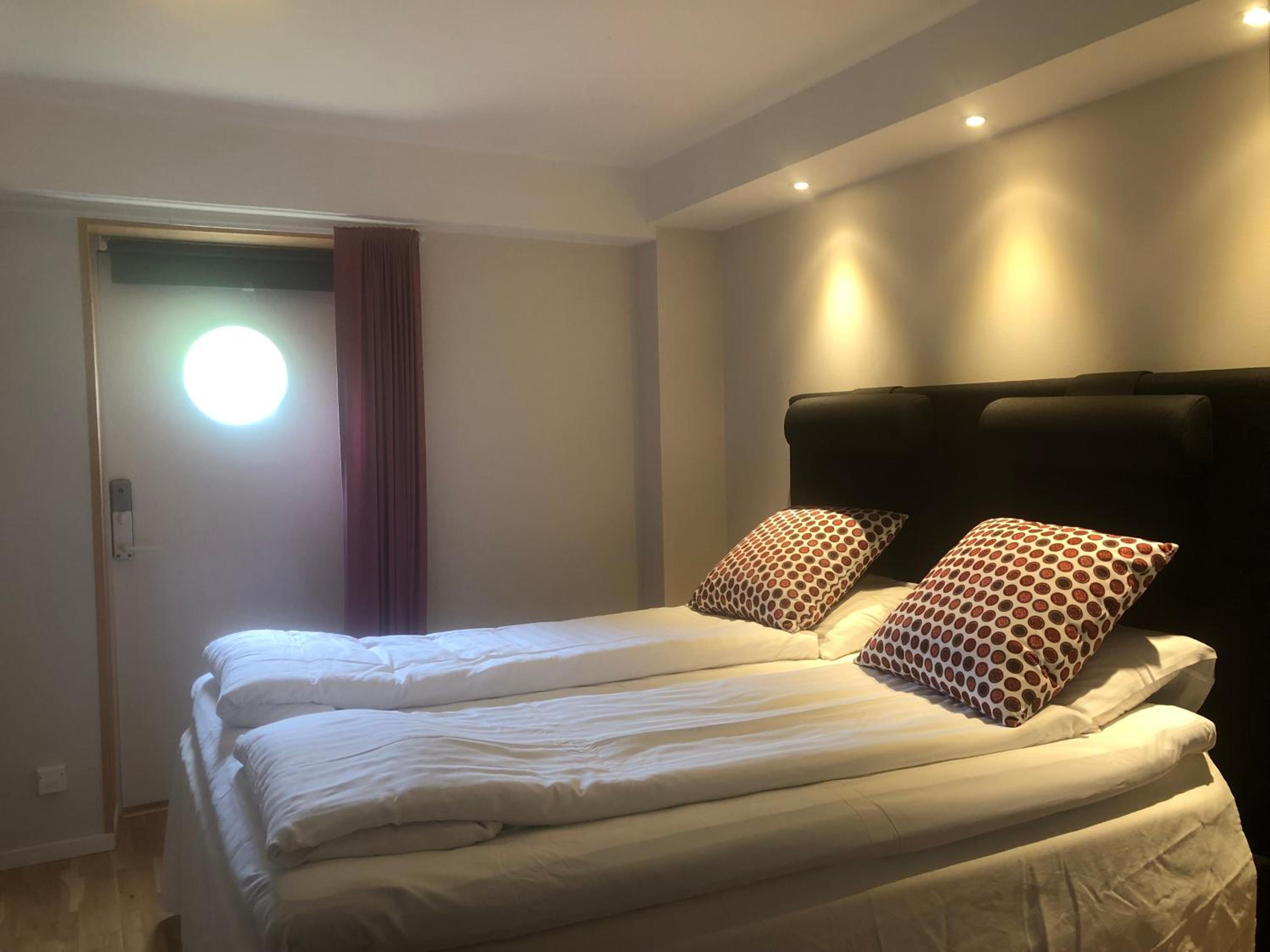Hotell Skulesjon 12/29
