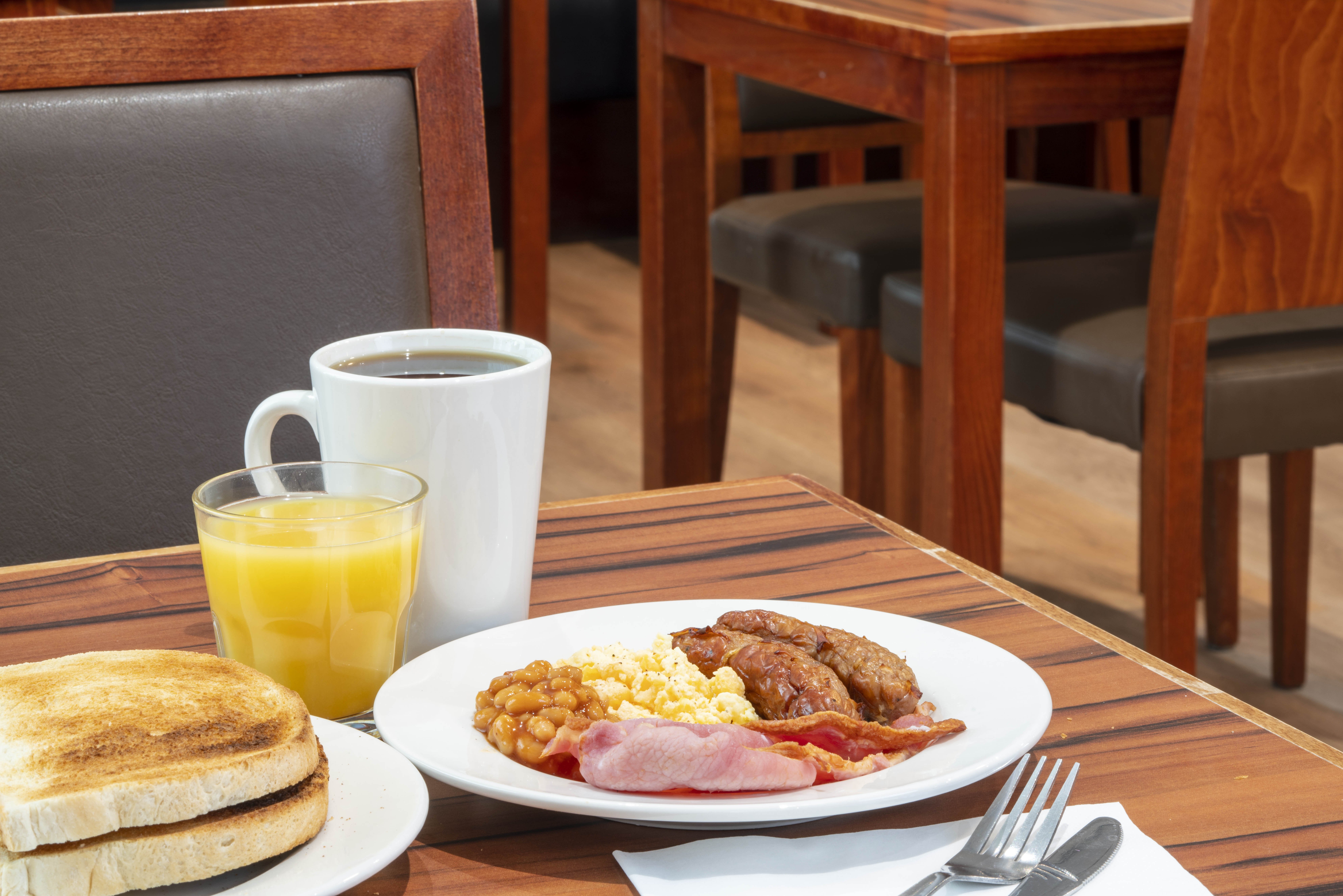 HOLIDAY INN EXPRESS YORK 46/72