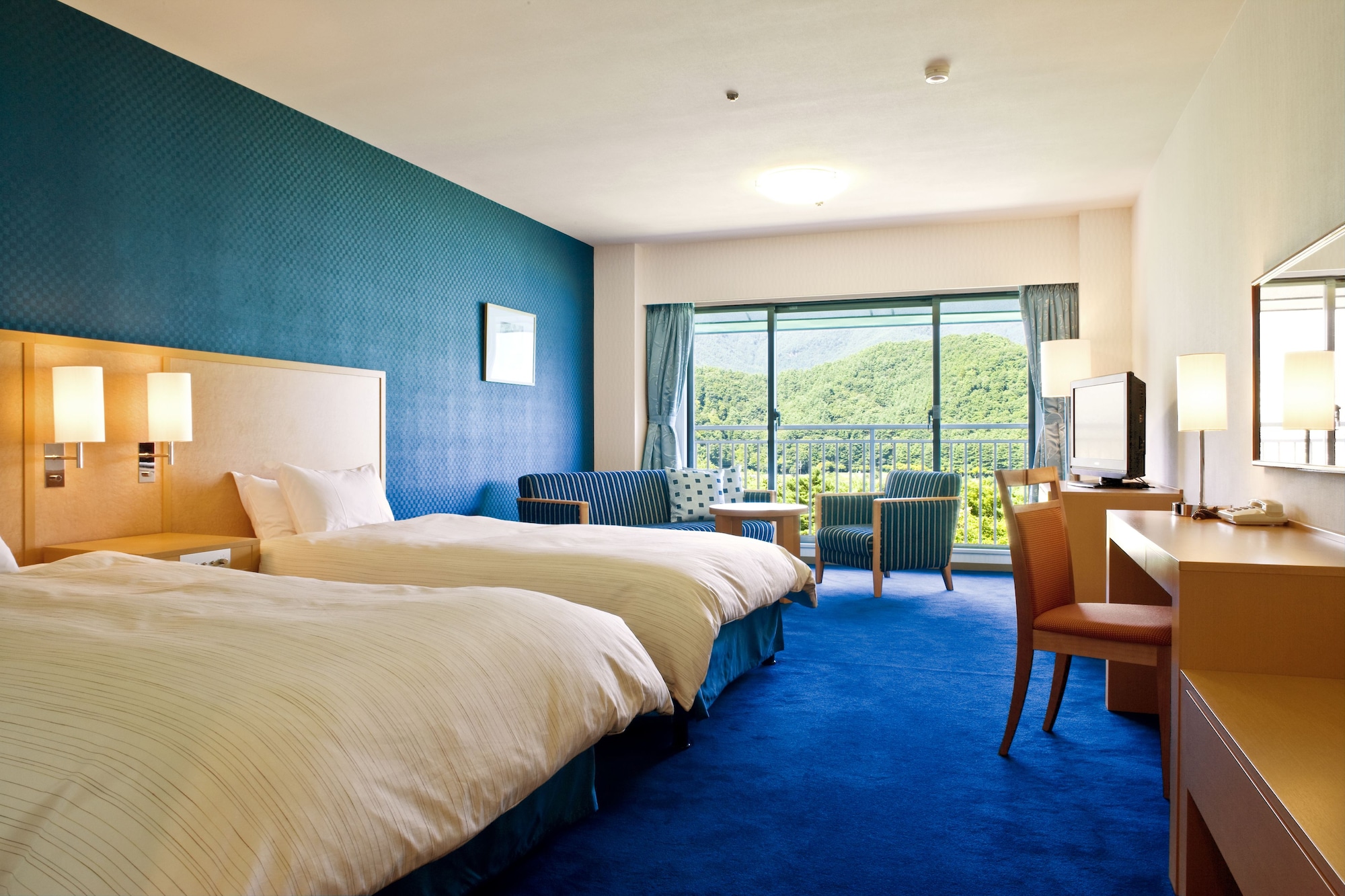 MODERATE, TWIN BEDS, GARDEN VIEW