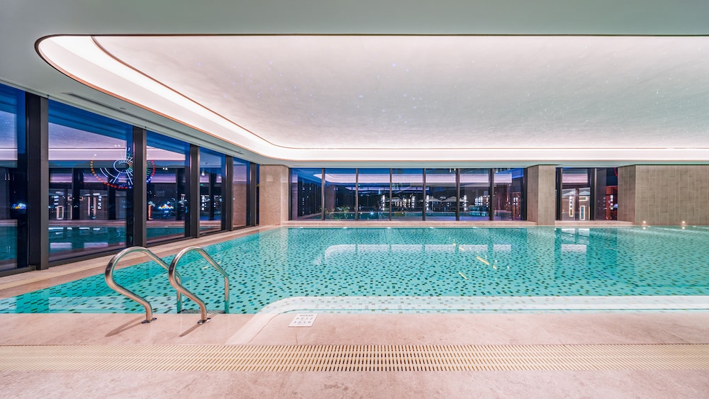 HOLIDAY INN Tongren Wanshan 28/48
