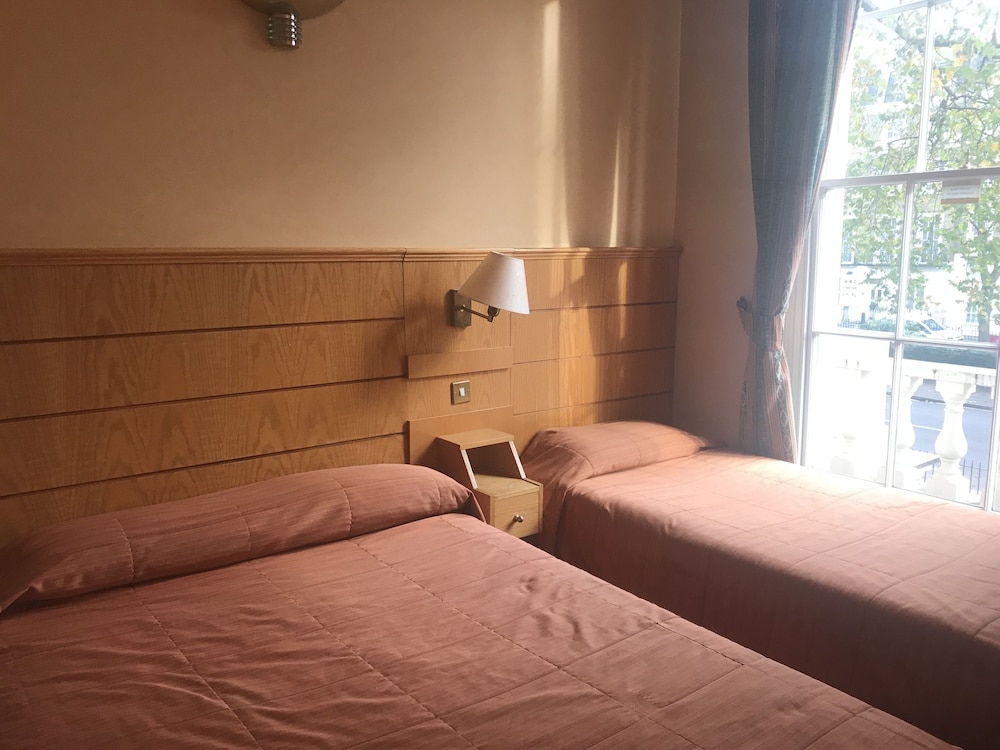 Nayland Hotel 11/66