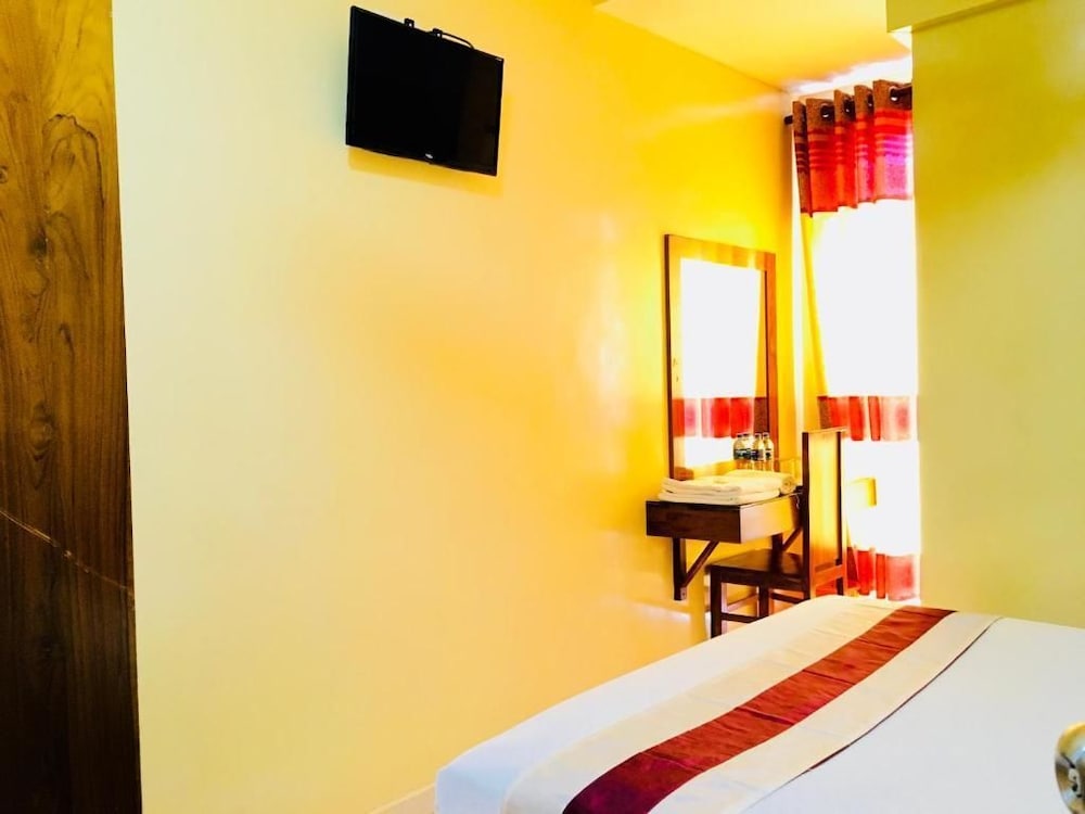 Euro Lanka Hotel 24/51