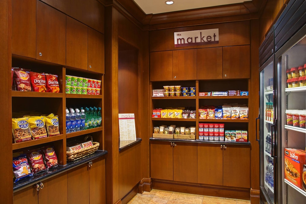 Residence Inn by Marriott Toronto Downtown/Entertainment District 18/26