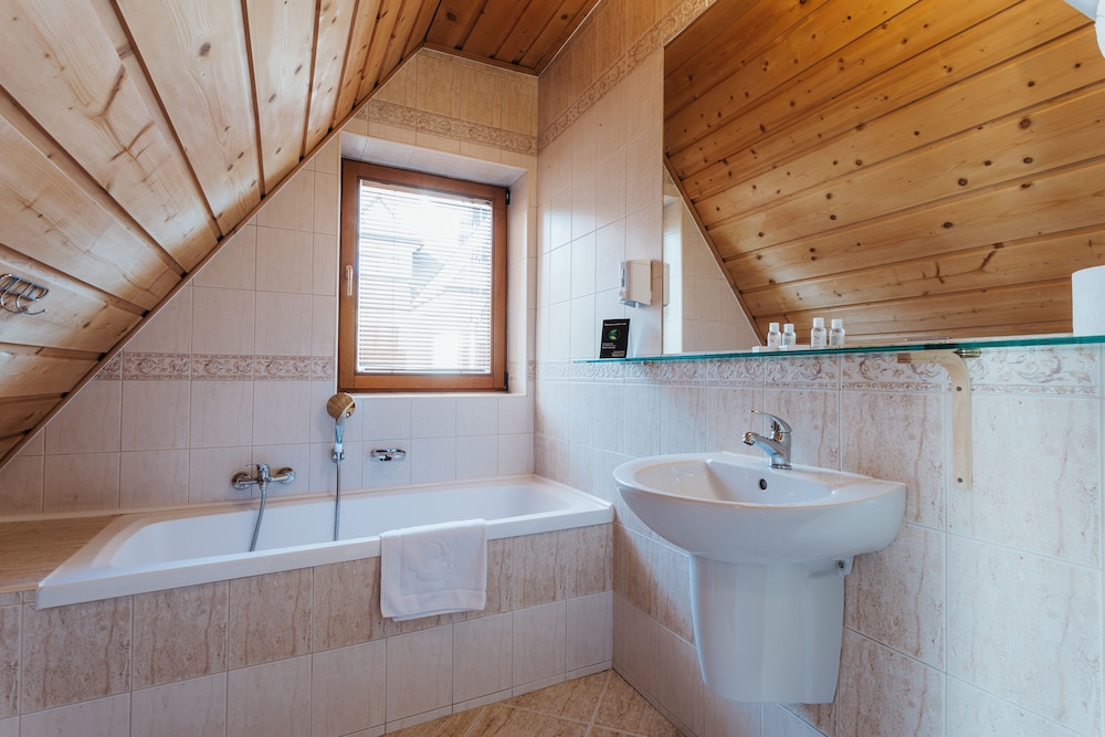 APARTAMENTY JAN - ZAKOPANE 24/62