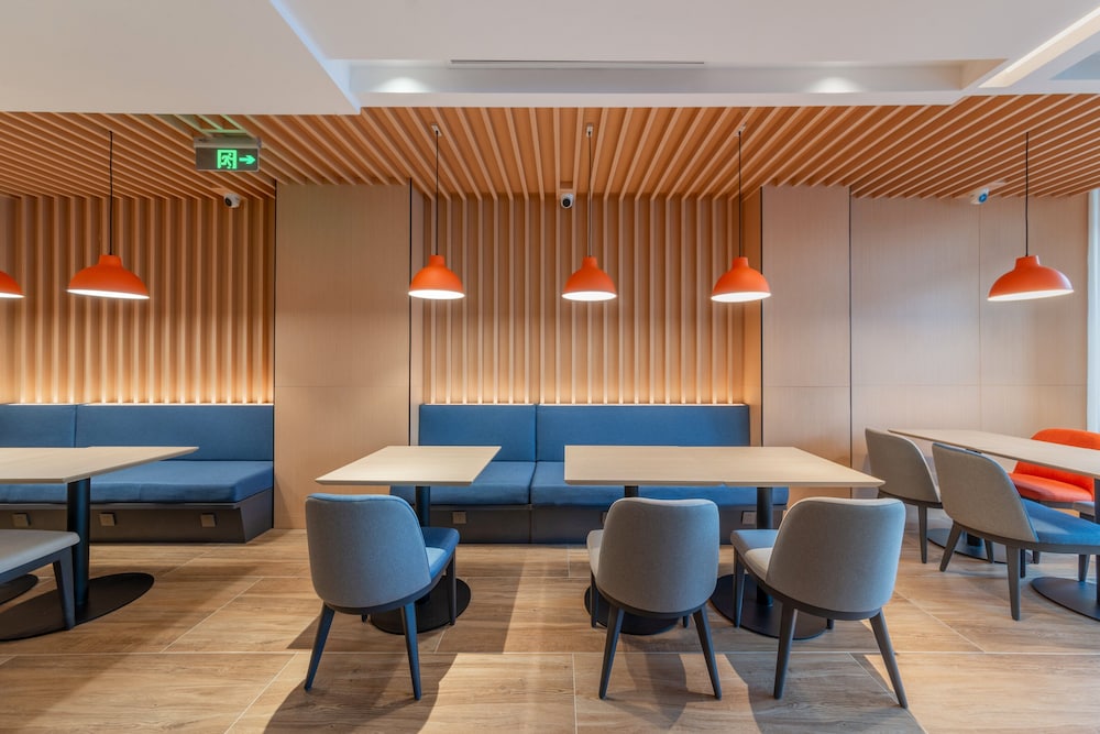 Holiday Inn Express Yangquan City Center 42/53