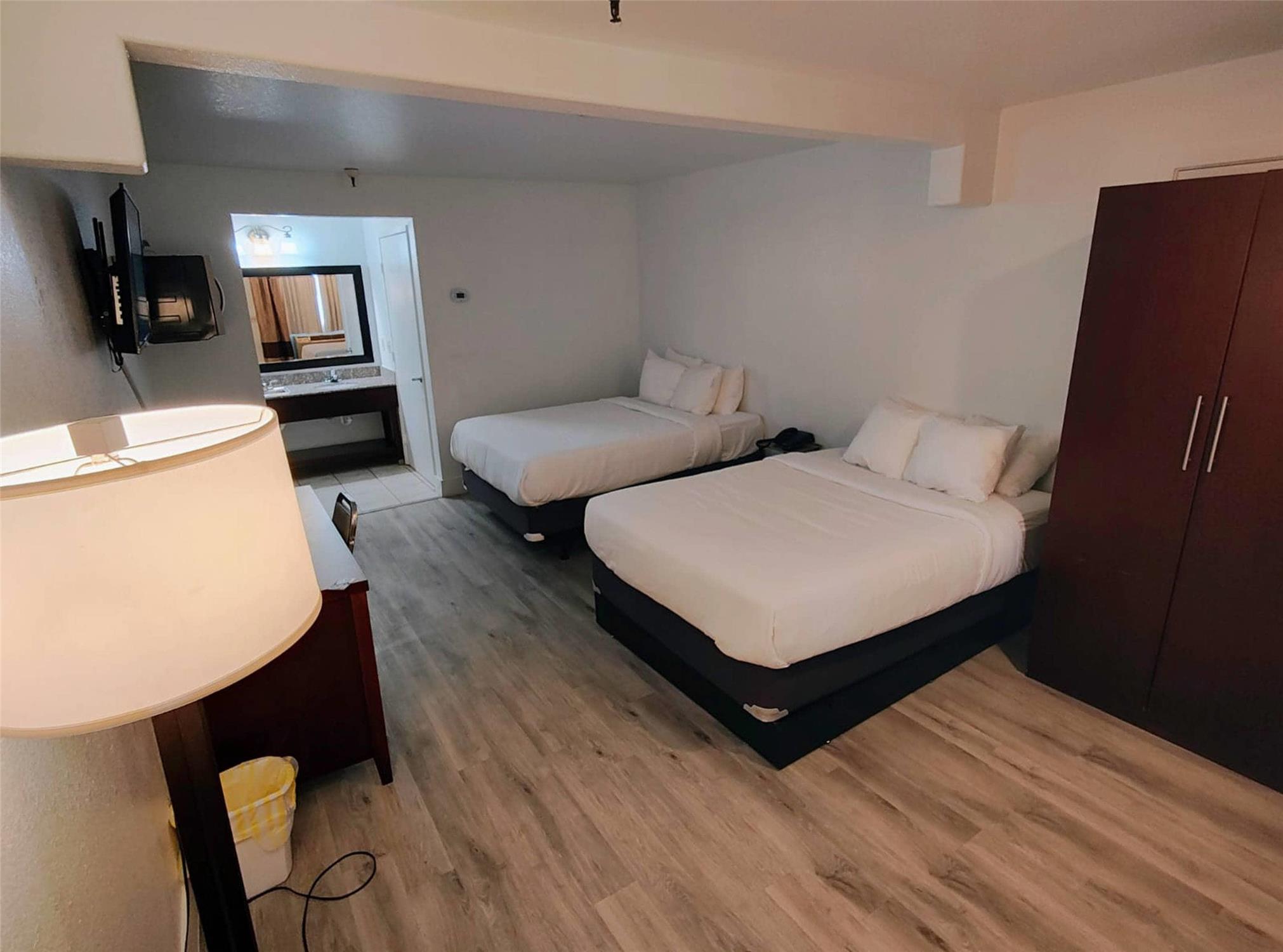 غرفة بسريرين كوين، Rancho Cordova Inn 5/9