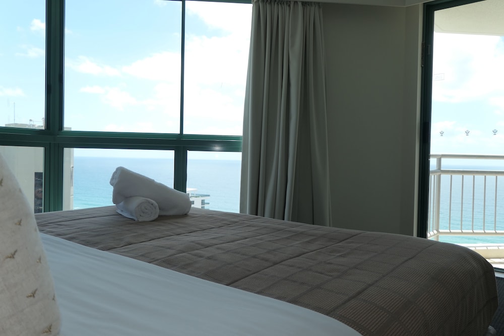 Mantra Crown Towers Surfers Paradise 31/95