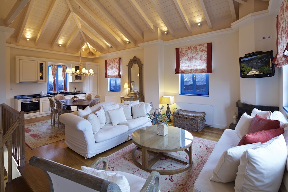 Zagori Suites 32/72