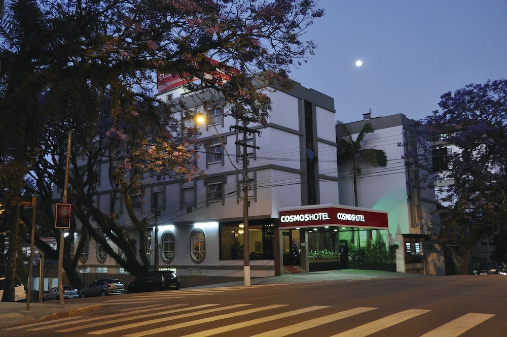 Cosmos Hotel 45/52