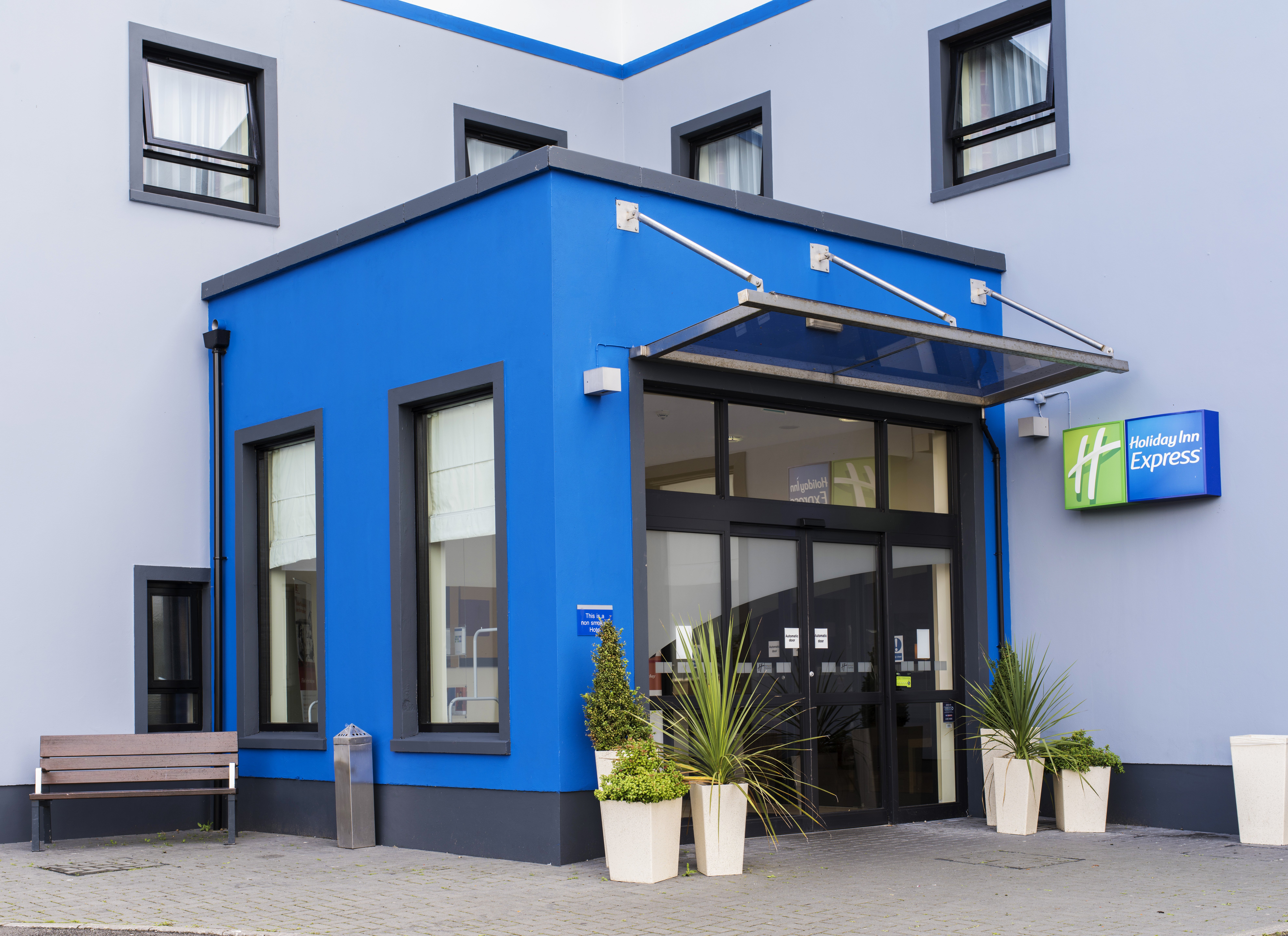 Holiday Inn Express Antrim 1/18