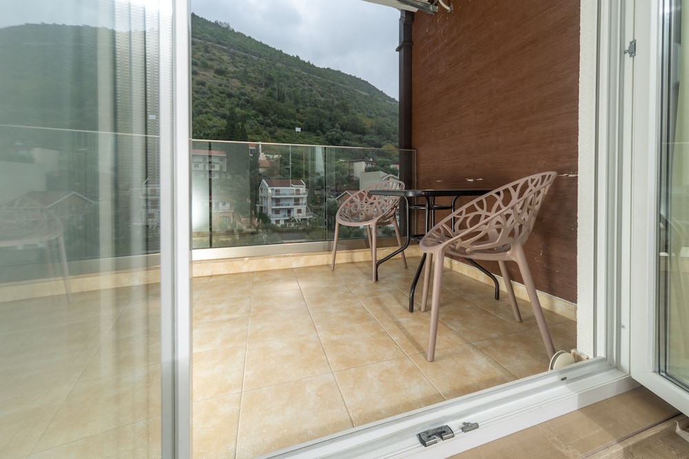 Hotel 219 Budva 50/75