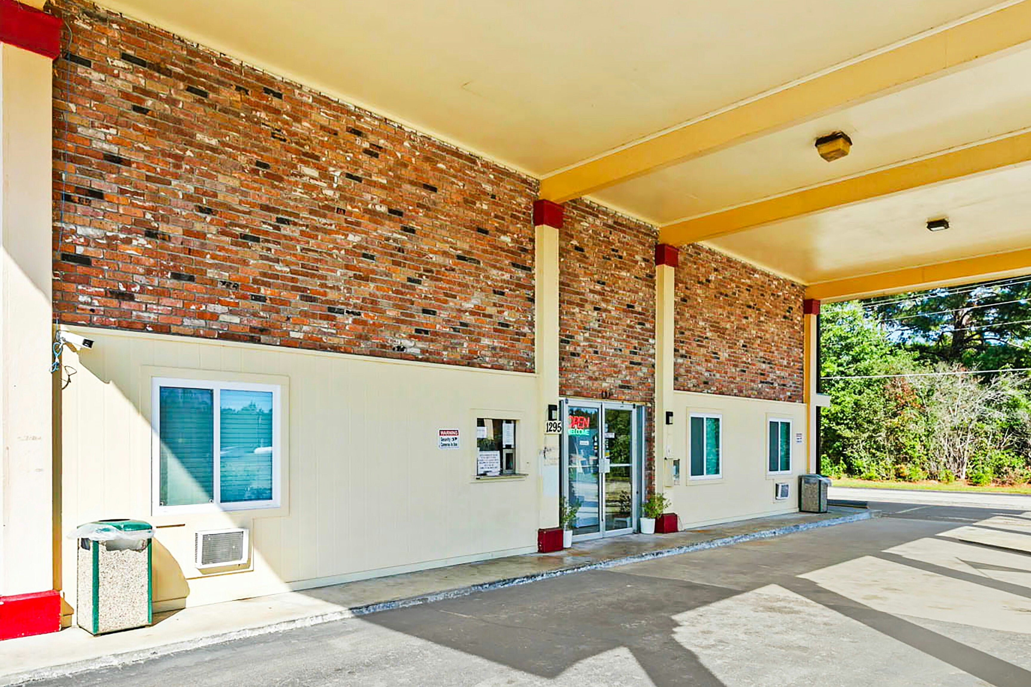 Jeffersonian Motor Inn by Townhouse, Prentiss MS 49/59