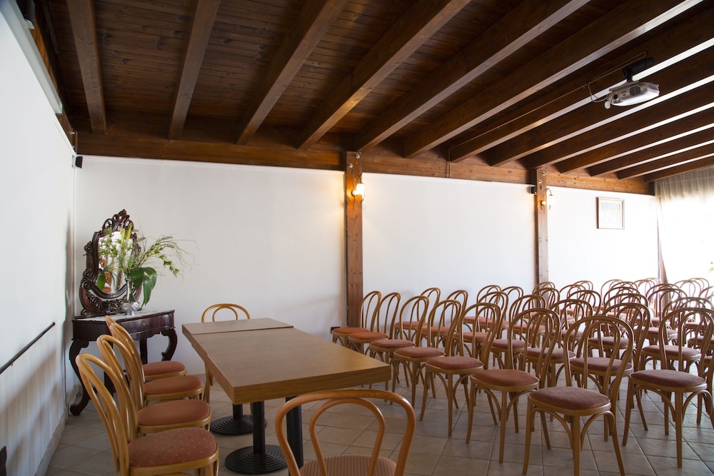 Garden Hotel Ripa 31/68