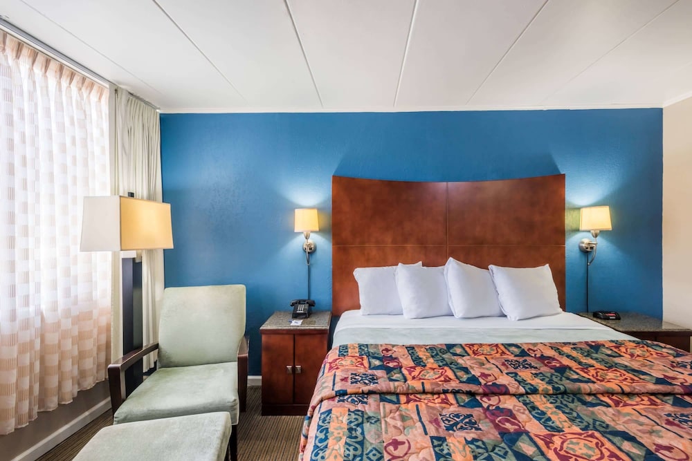Travelodge by Wyndham Aberdeen 18/34