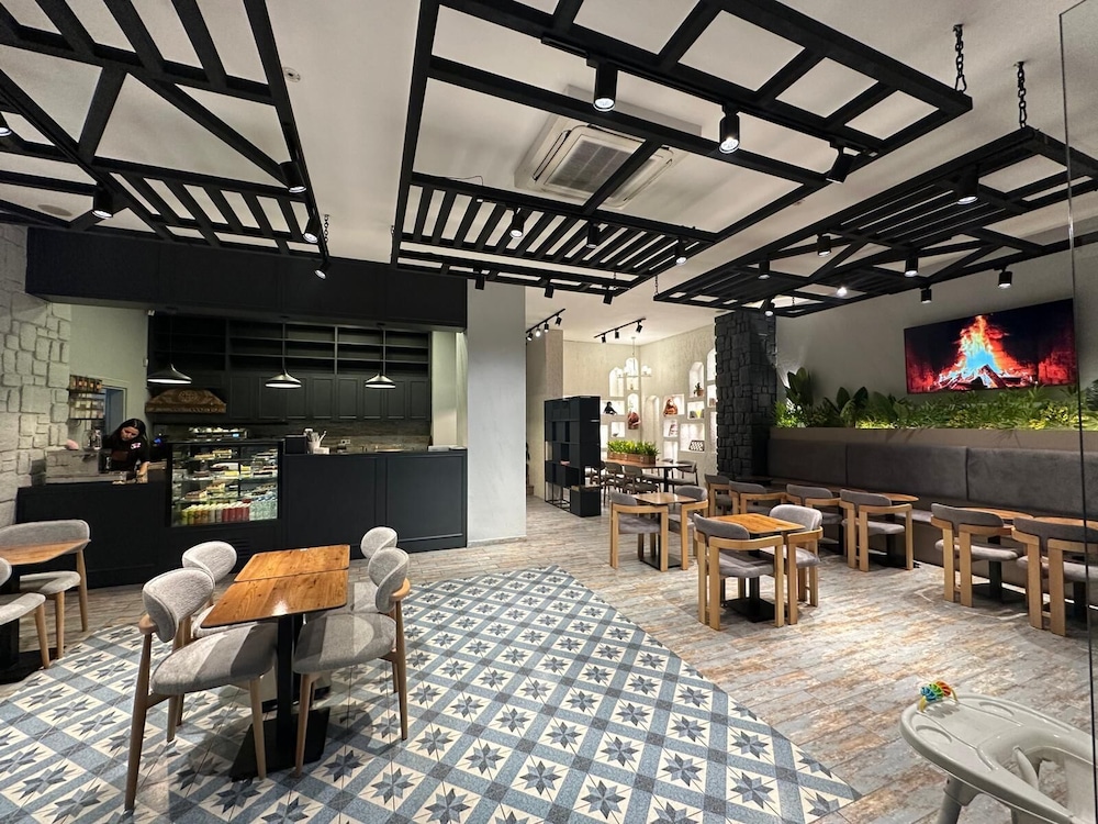 Kavacik Asia Hotel 25/45