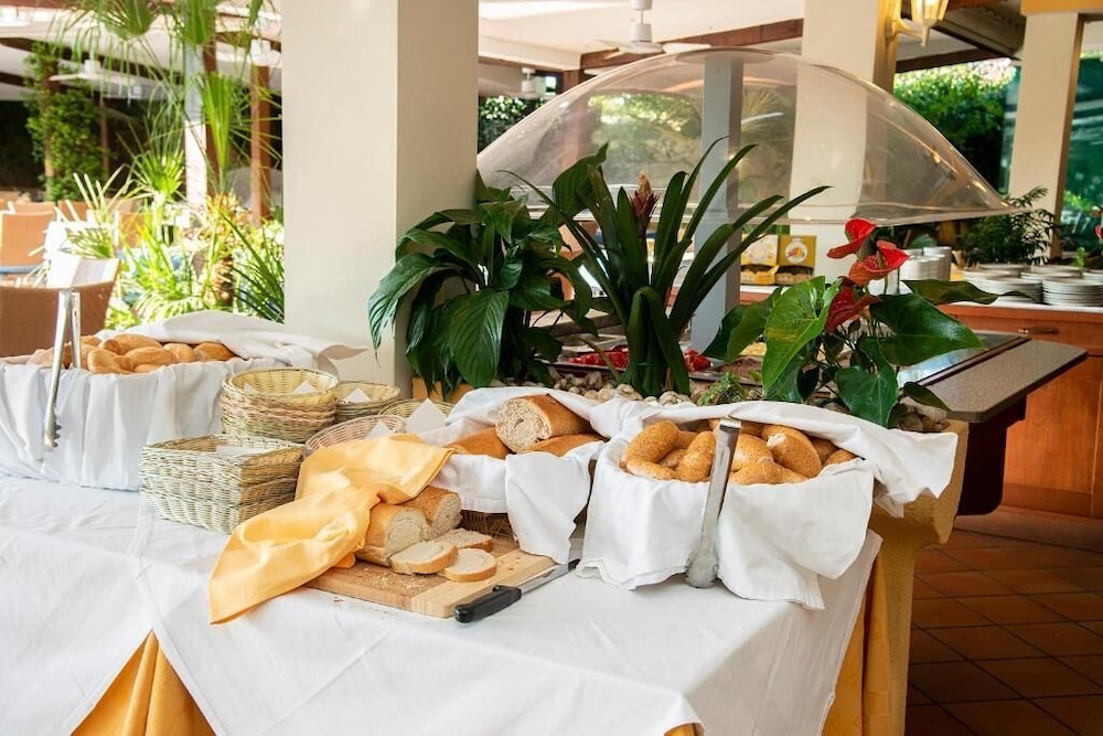 Hotel Antico Monastero 44/53