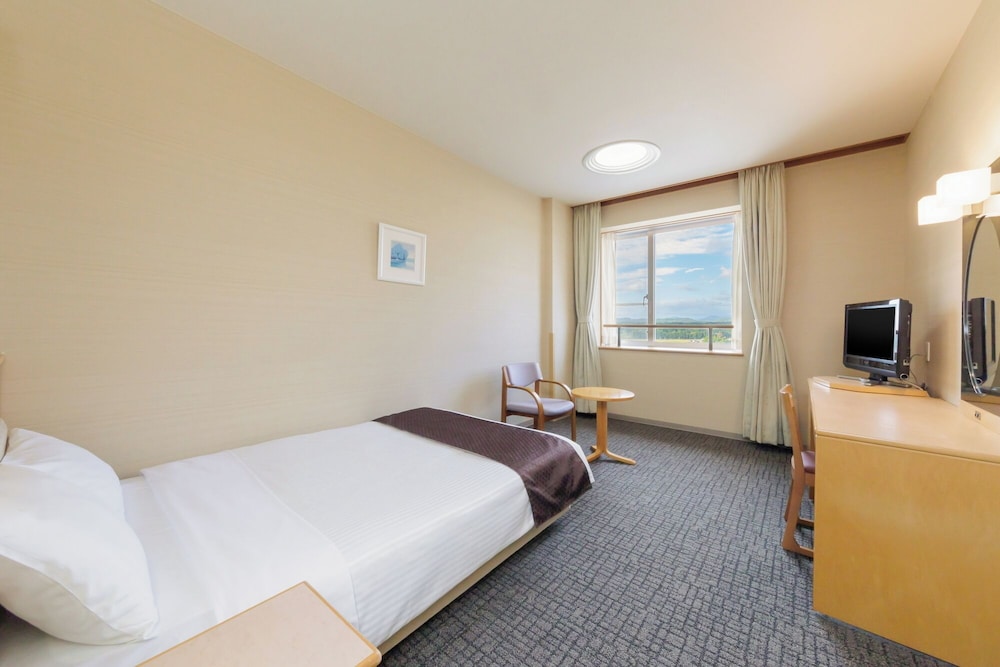 Semi Room, Single Bed, Semi Double Bed, Bathtub