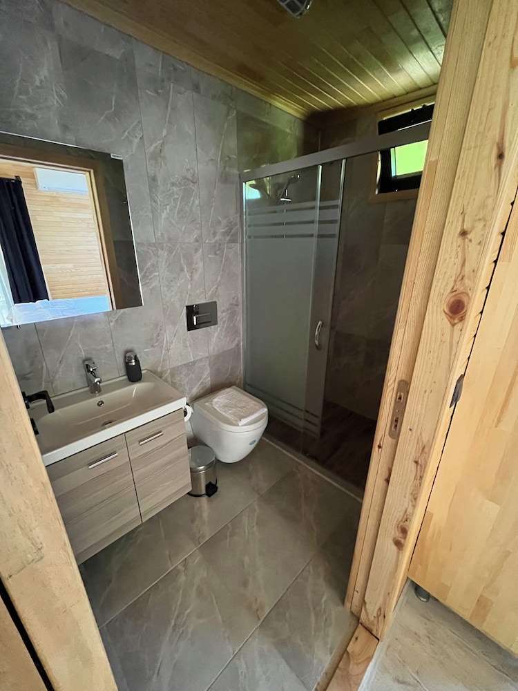 Olympos Yavuz Hotel 37/38