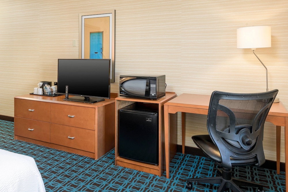 Fairfield Inn Suites Phoenix Chandler Fashion Center 57/65