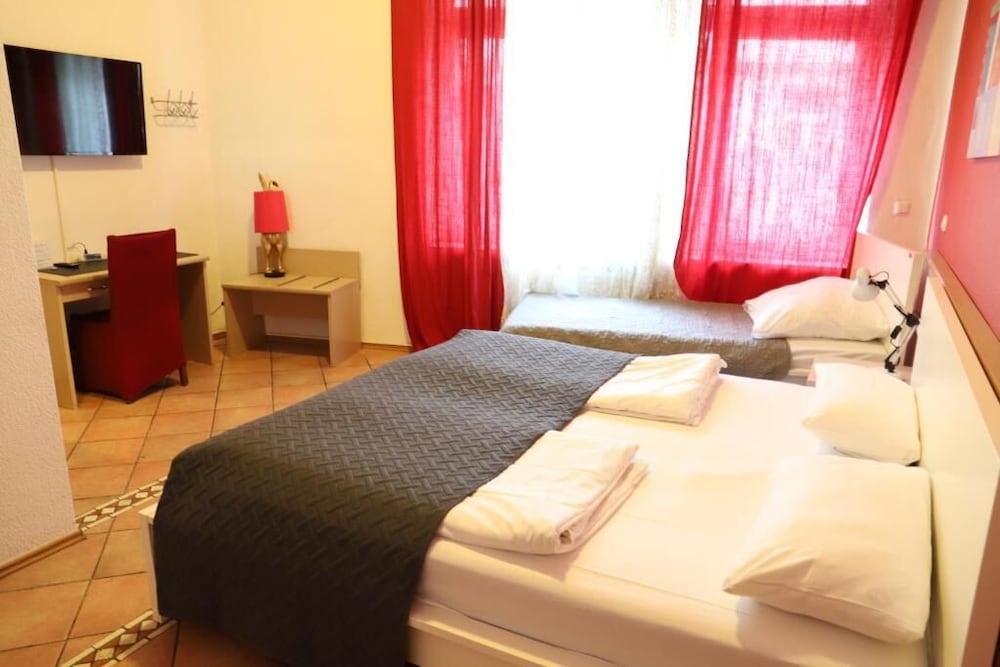Hotel Romina 16/39