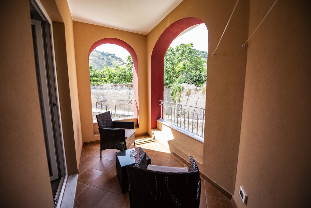 Aether Suites Tropea 20/50