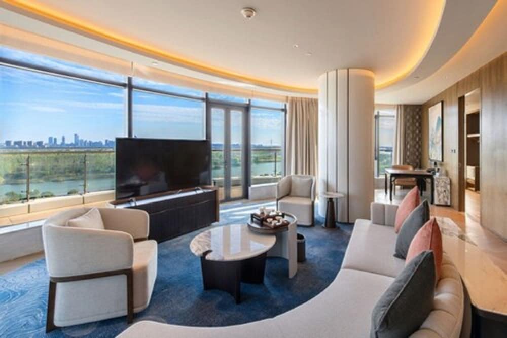 Hualuxe Hotels And Resorts Nanjing Yangtze River 28/50