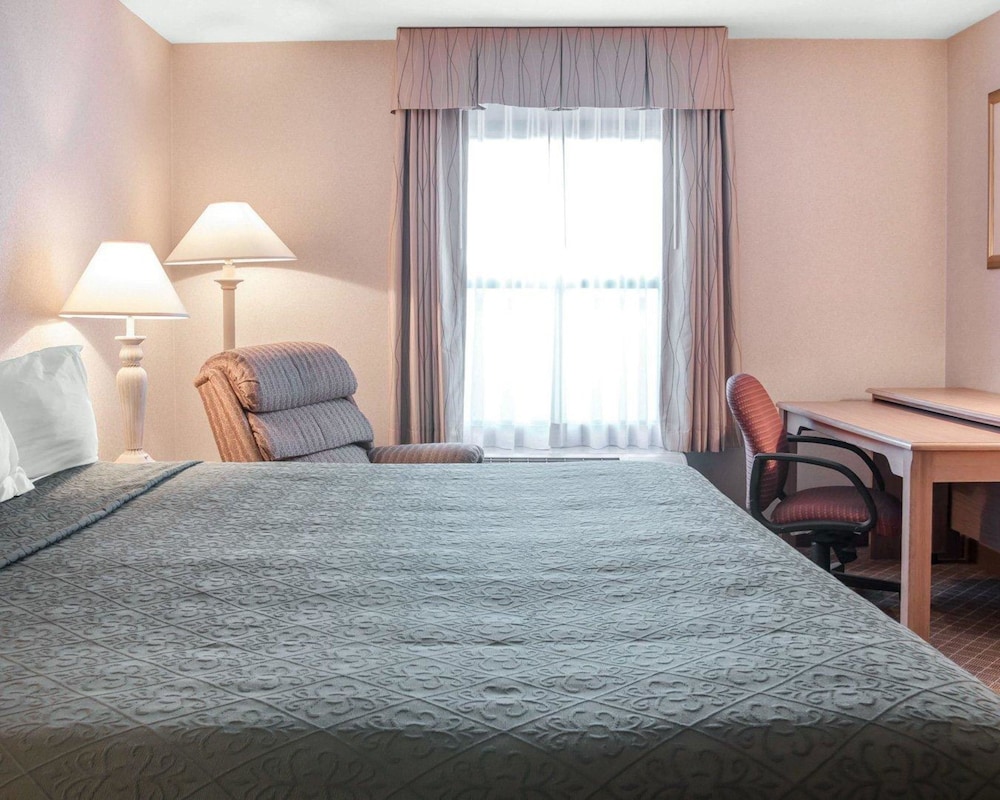 Quality Inn & Suites Monroe 15/48