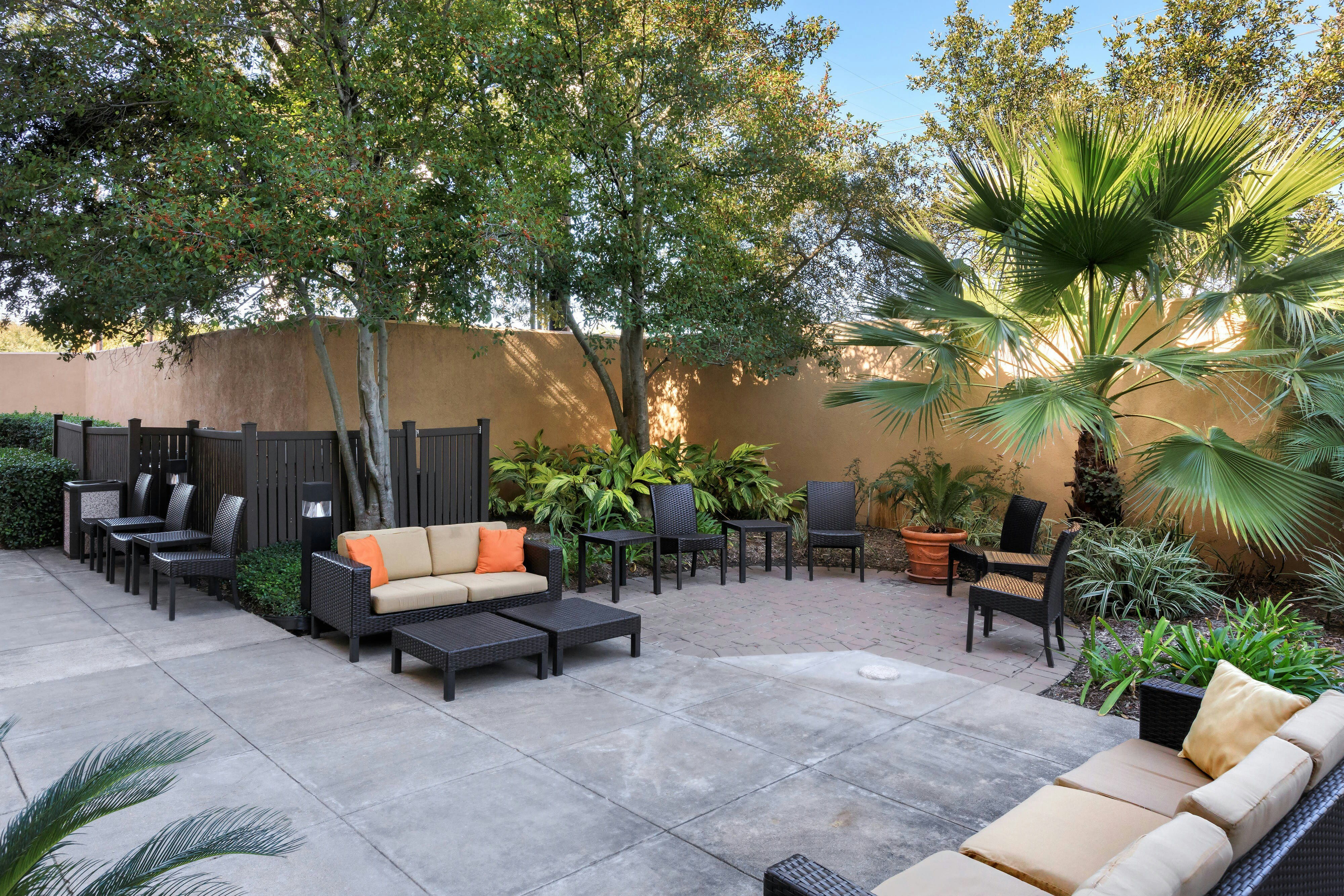 Courtyard Houston Sugar Land/Stafford 34/35