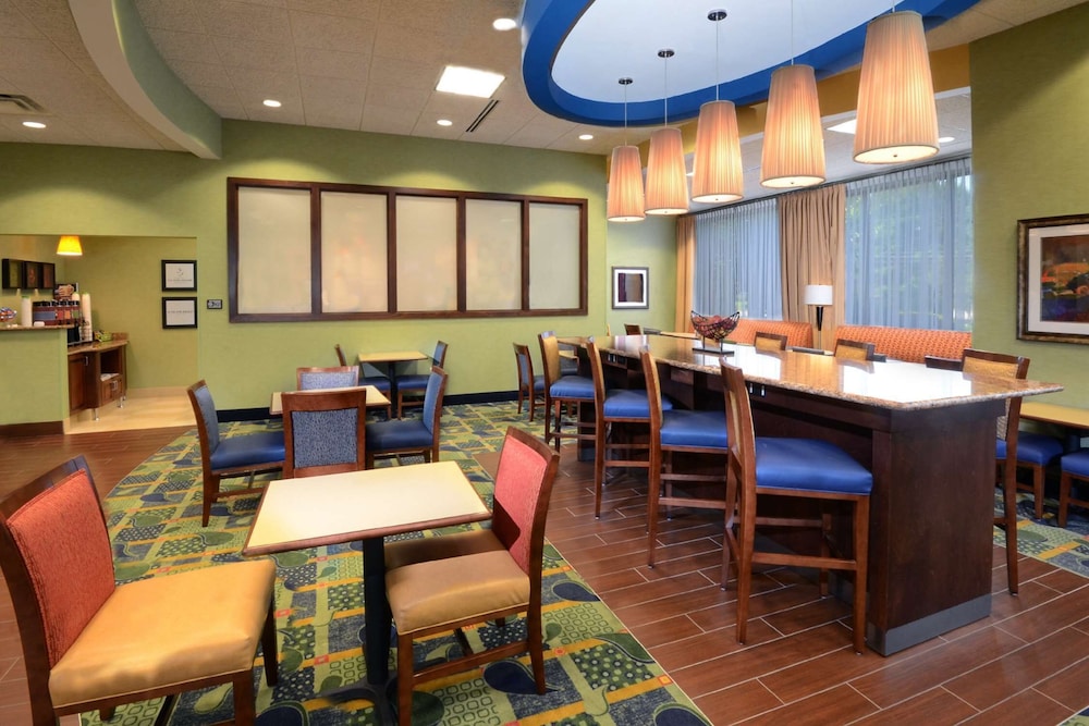 Hampton Inn Roxboro 36/47