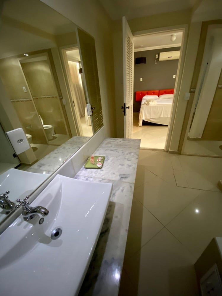 Lemes Hotel 43/50