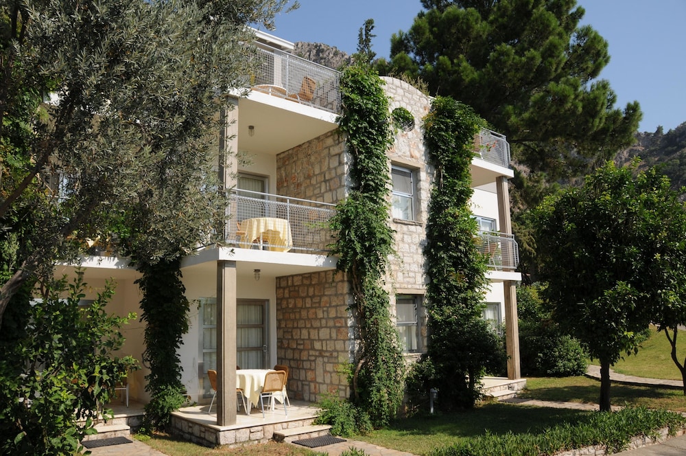Loryma Resort Hotel 1/49
