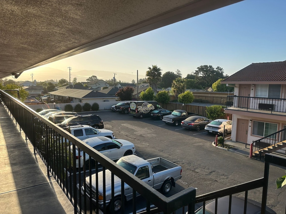 Morganhill Inn Motel 32/51