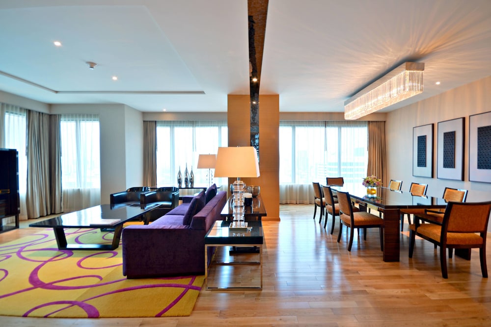 Renaissance Bangkok Ratchaprasong Hotel 47/52