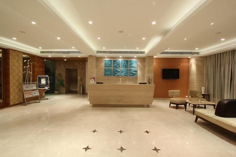 Riverview Hotel 6/48