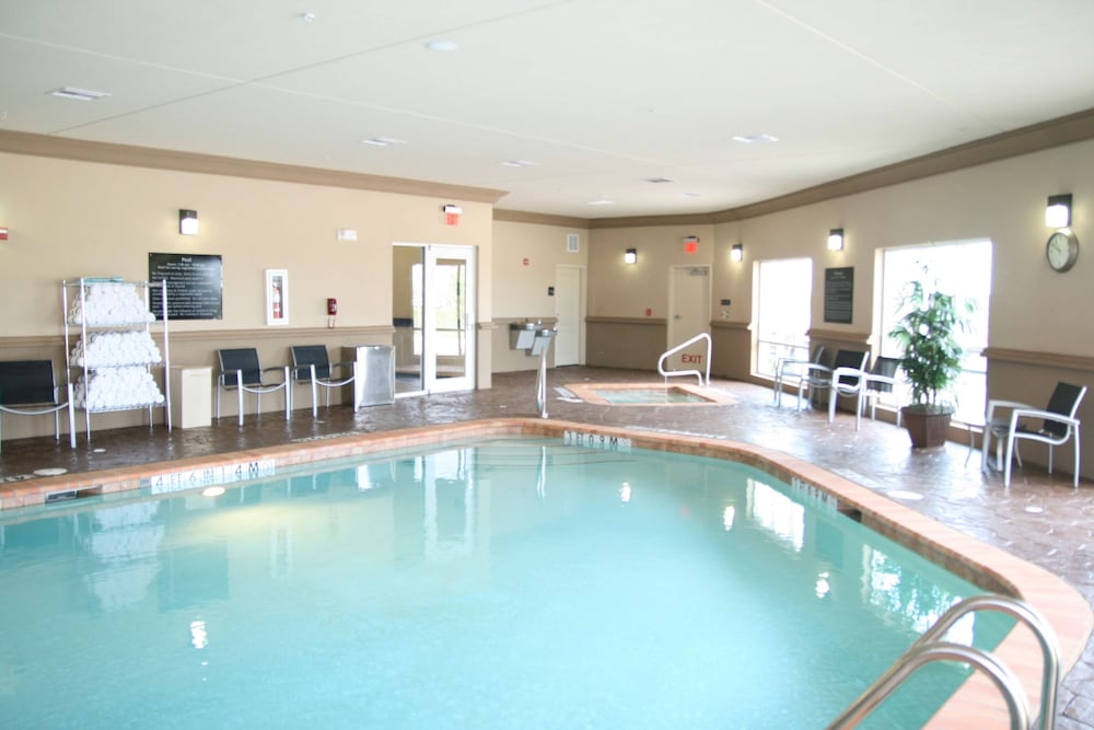 Hampton Inn and Suites Cleburne in CLEBURNE - TX