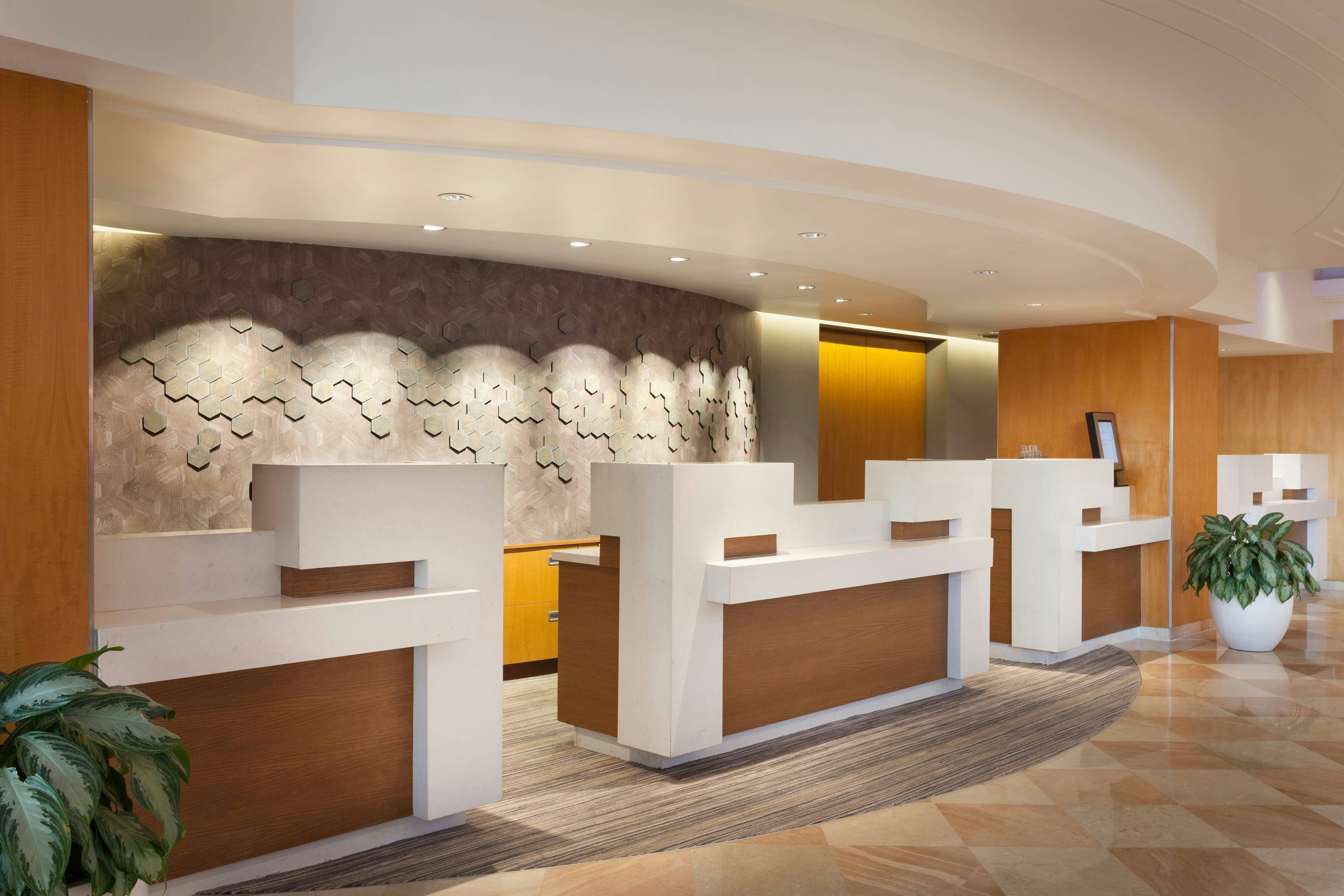 Fort Lauderdale Marriott Harbor Beach Resort And Spa 13/83
