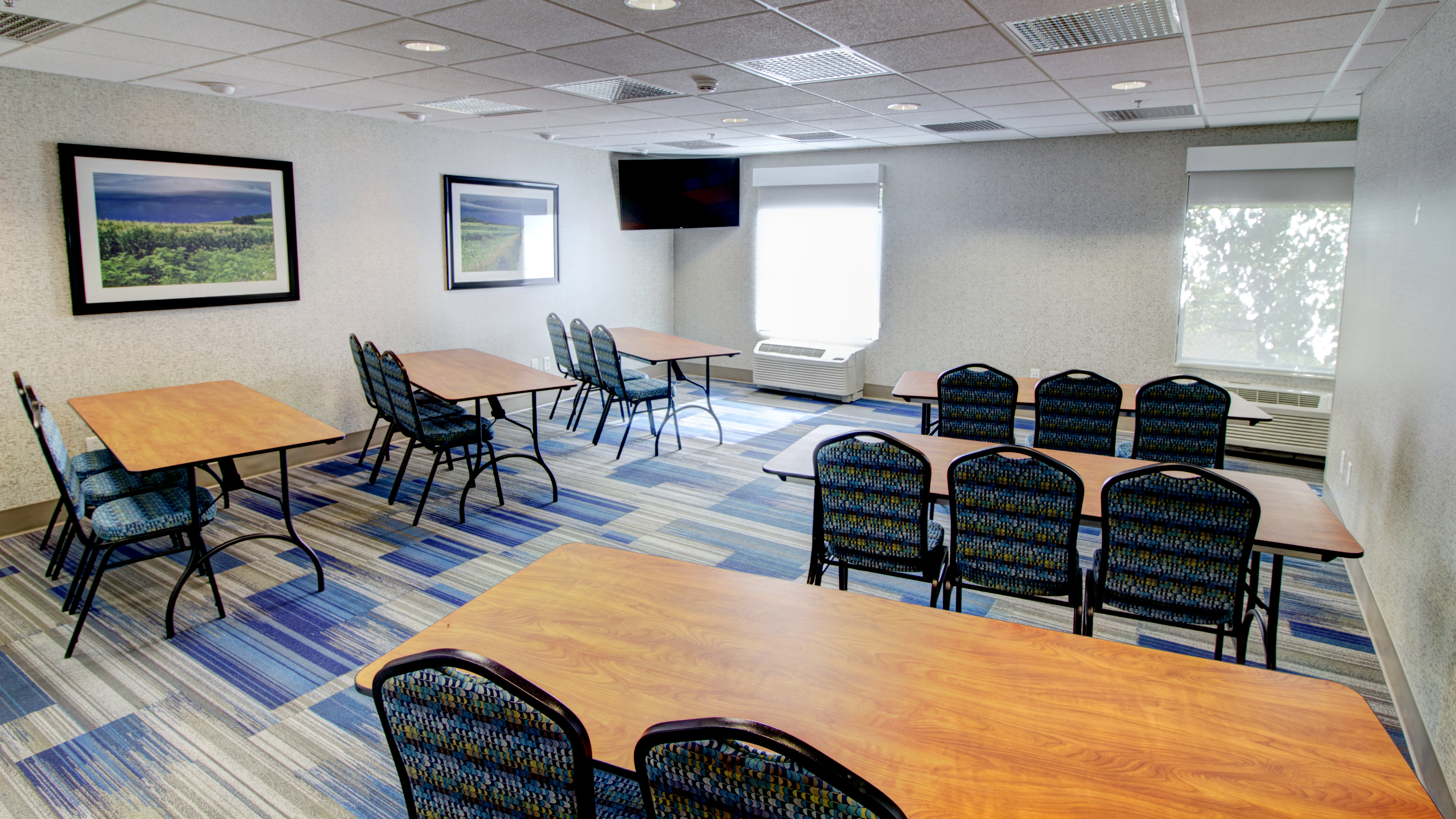 Holiday Inn Express Hotel Suites Sioux City Southern Hills 42/50