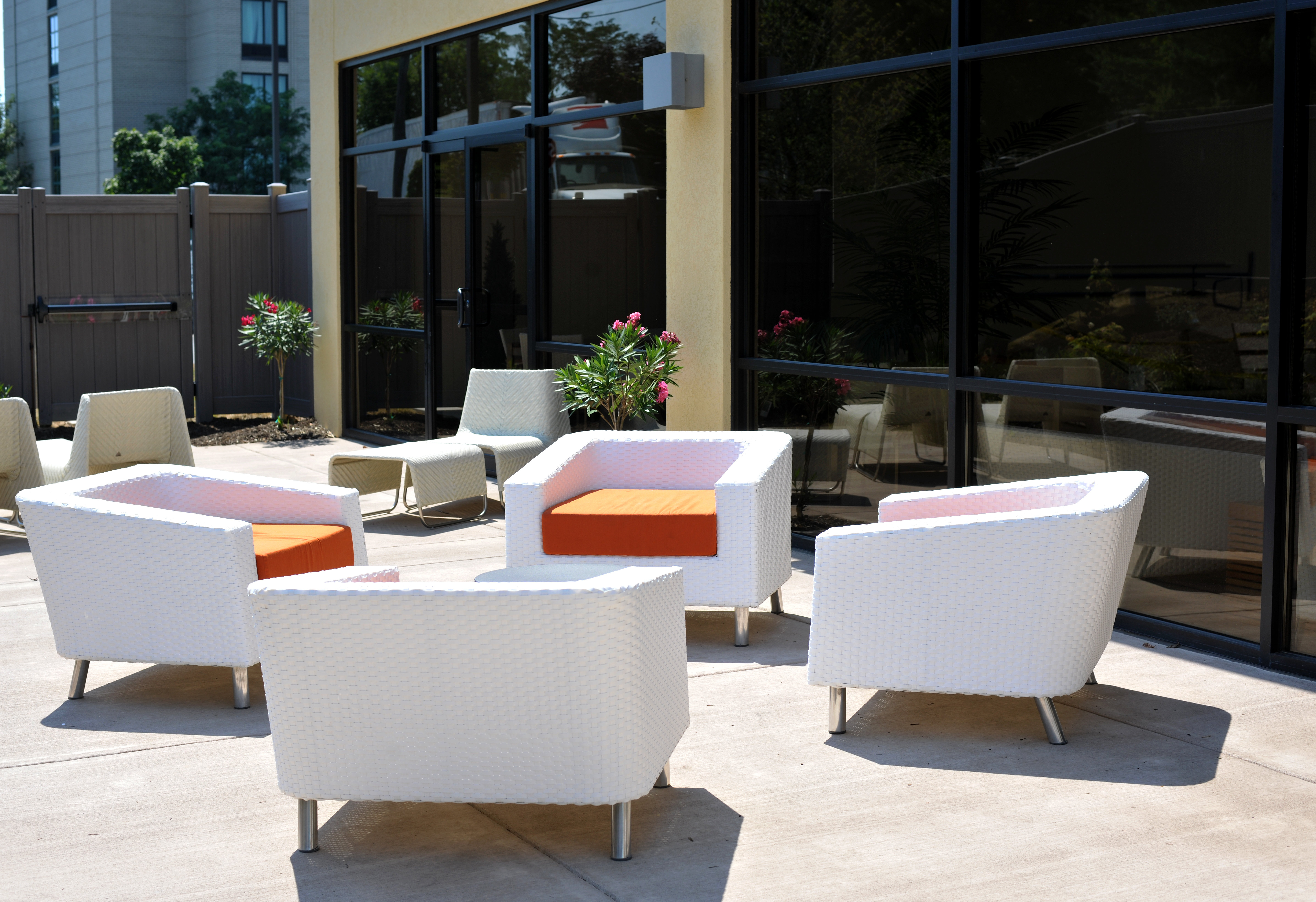 Holiday Inn & Suites Charleston West by IHG 18/32
