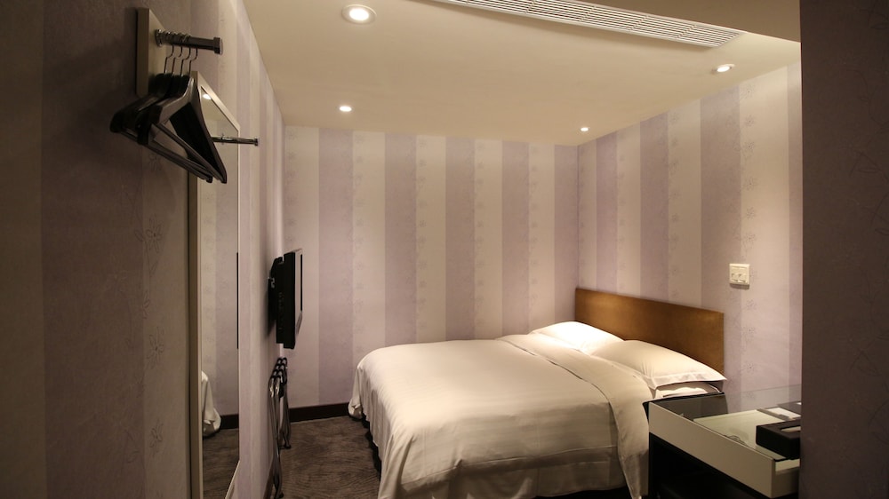 Hotel Puri Ximen Branch 49/65