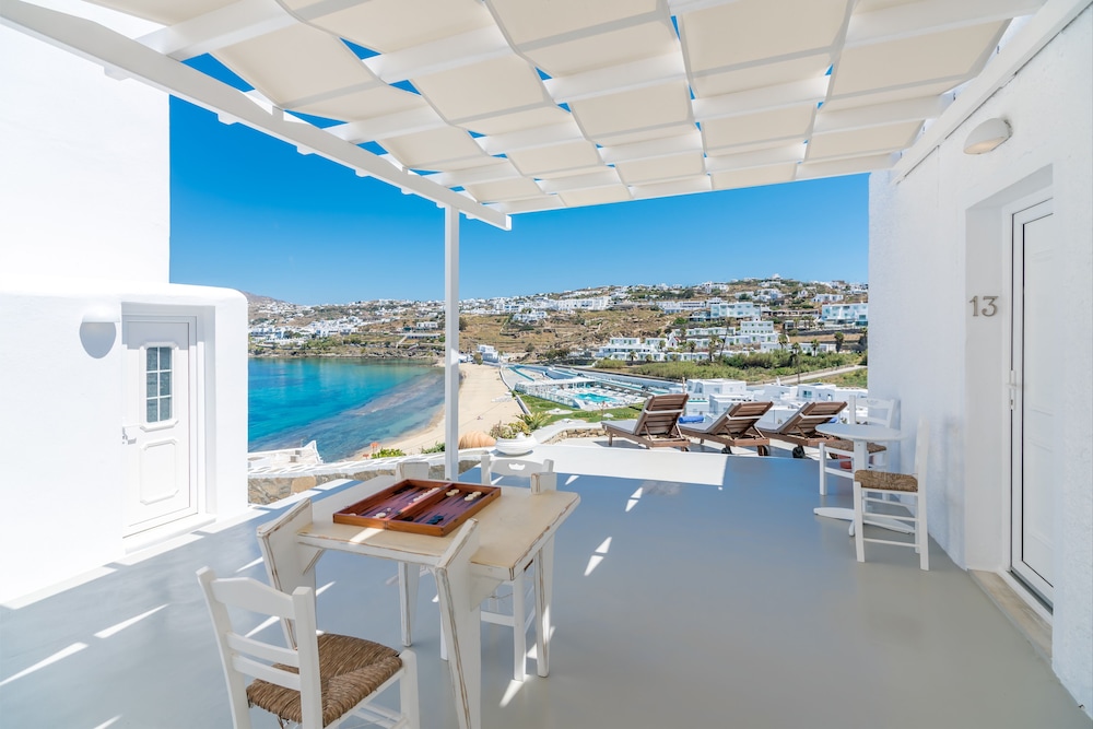 CAPE MYKONOS 44/61