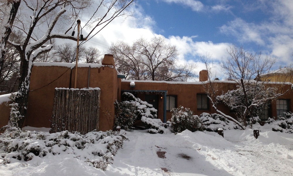 Pueblo Bonito Bed And Breakfast Inn 67/70