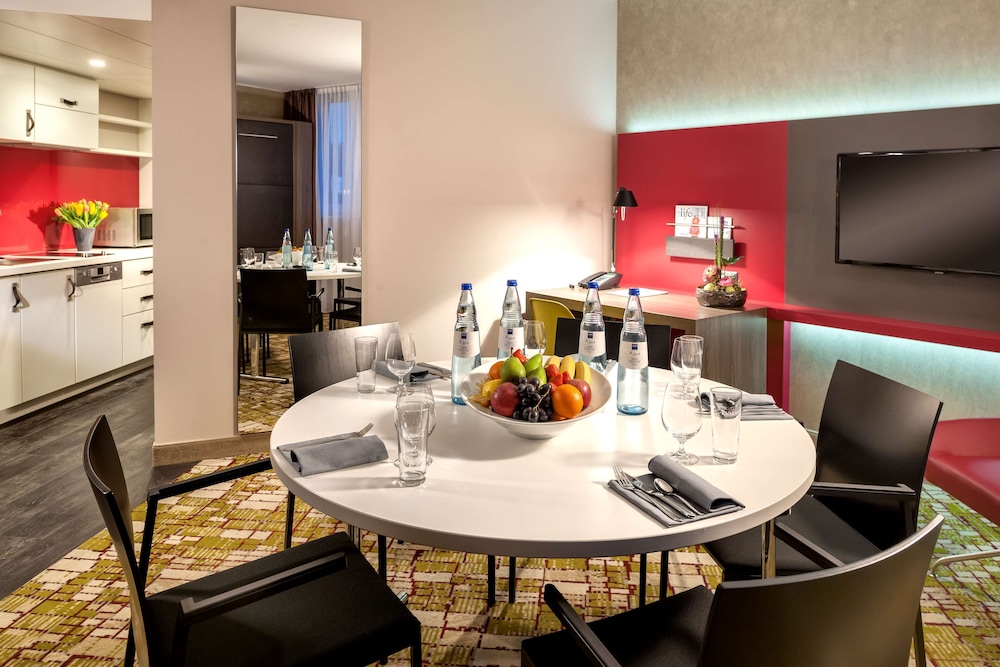 Dorint Airport Hotel Zurich 74/76