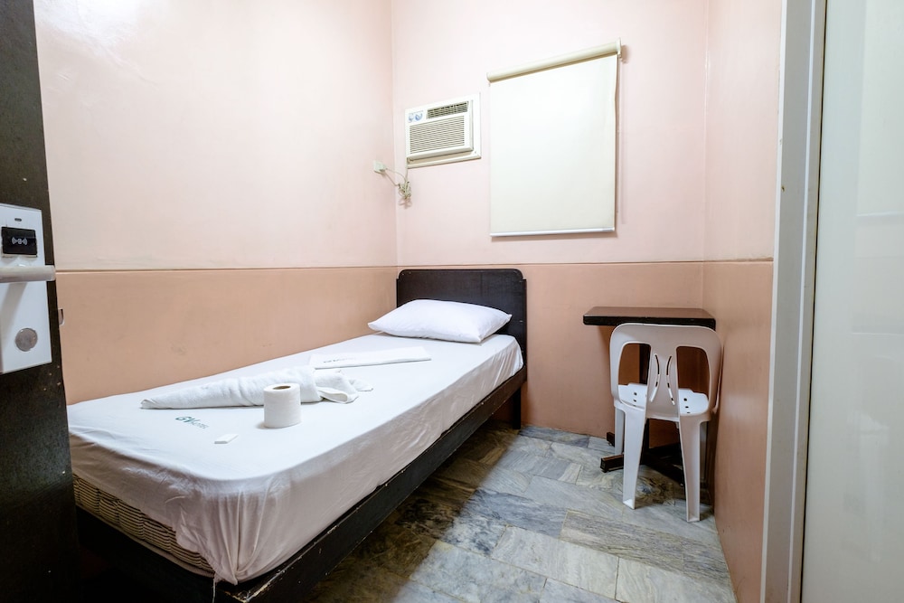 Gv Hotel Ozamiz 14/30