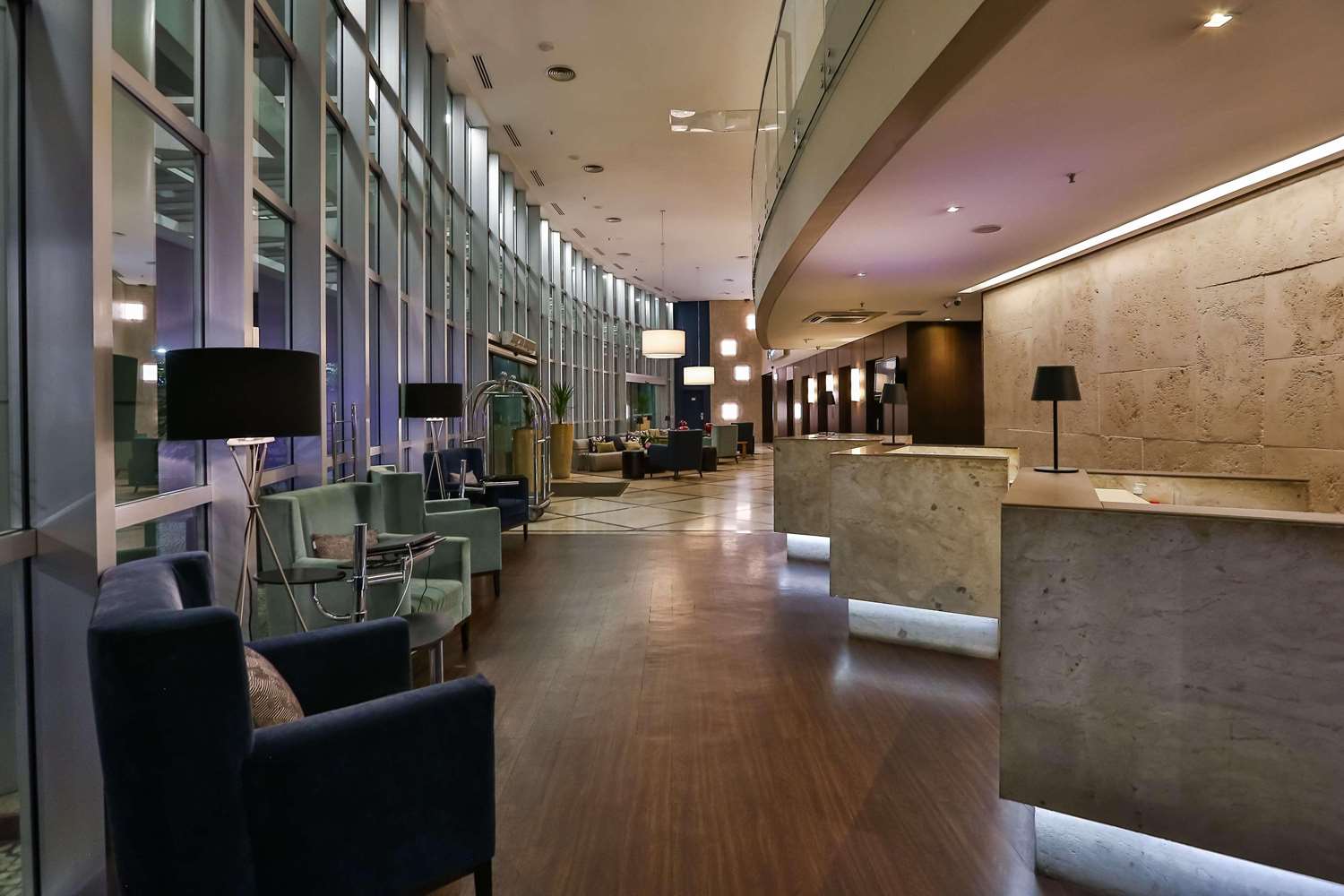 Radisson Vila Olimpia 8/17