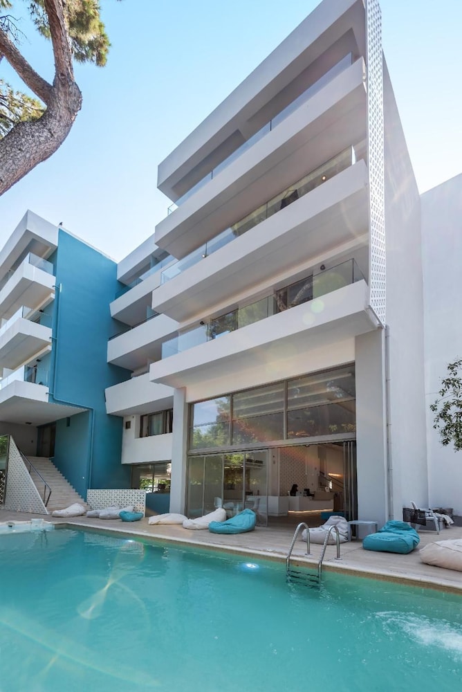 Triton Boutique Hotel 41/47