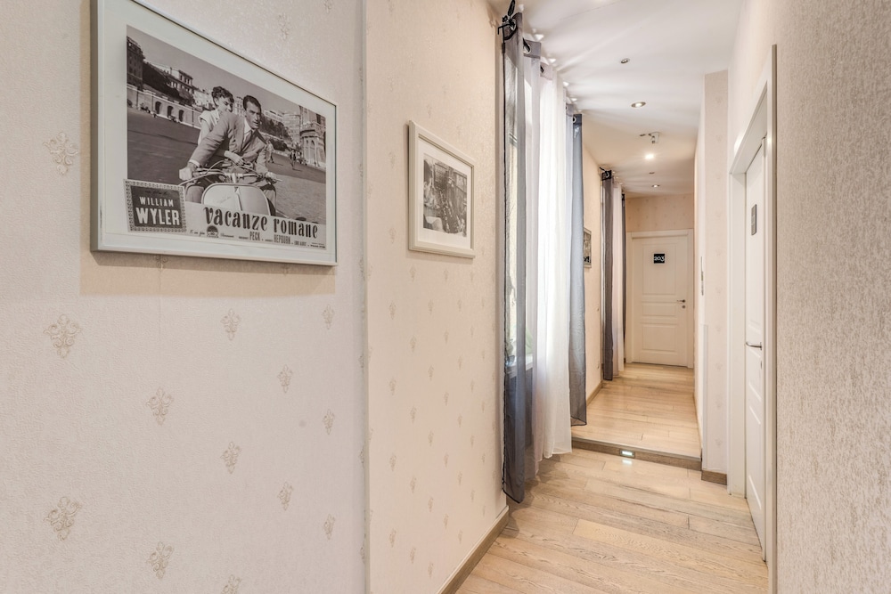 Marta Inn (ex Da Marta and Alida all Esquilino) 22/50