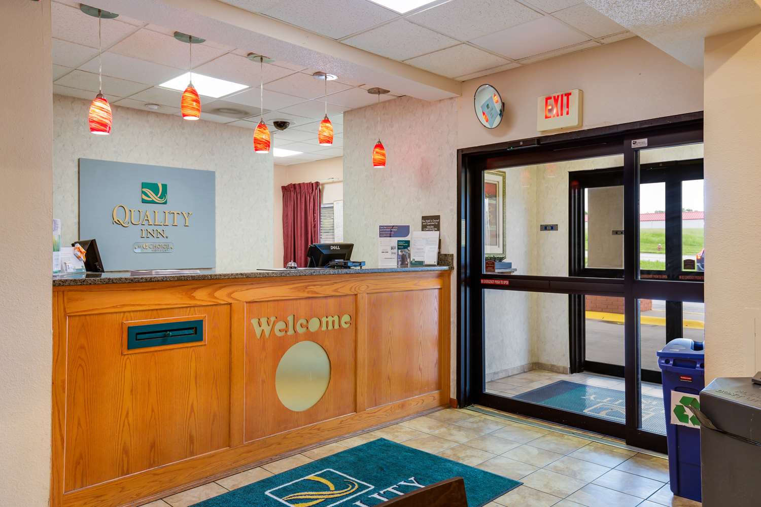 Quality Inn I-70 Near Kansas Speedway 6/45