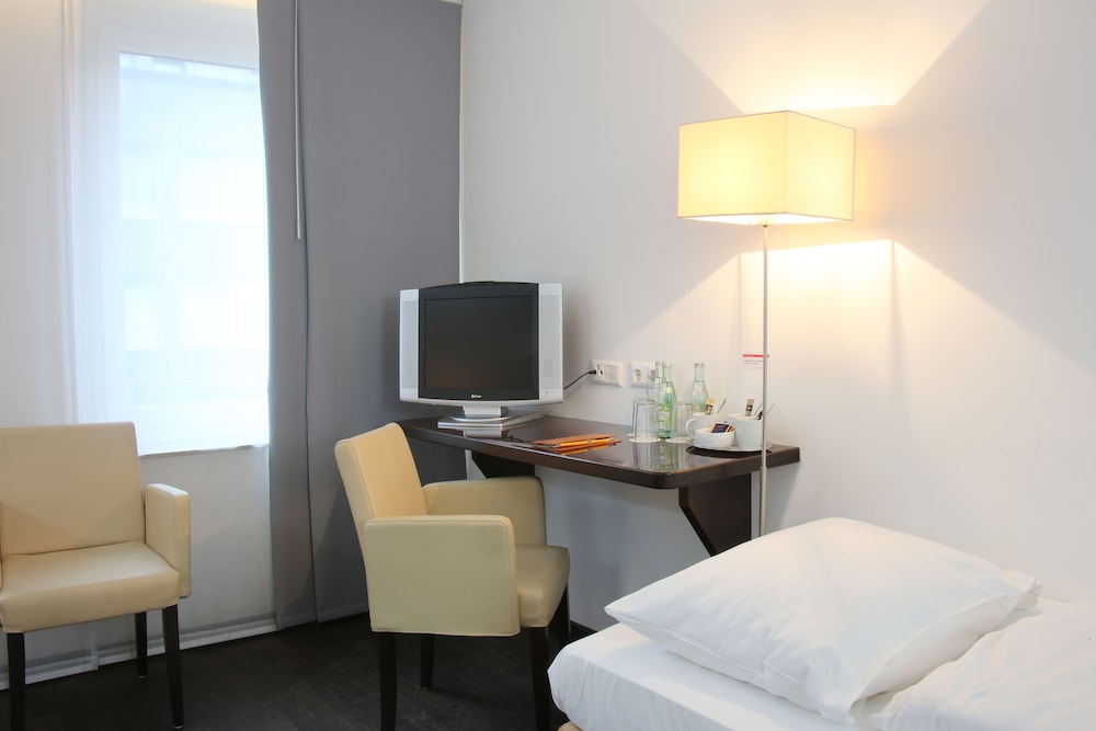 Helvetia Hotel Munich City Center 44/50